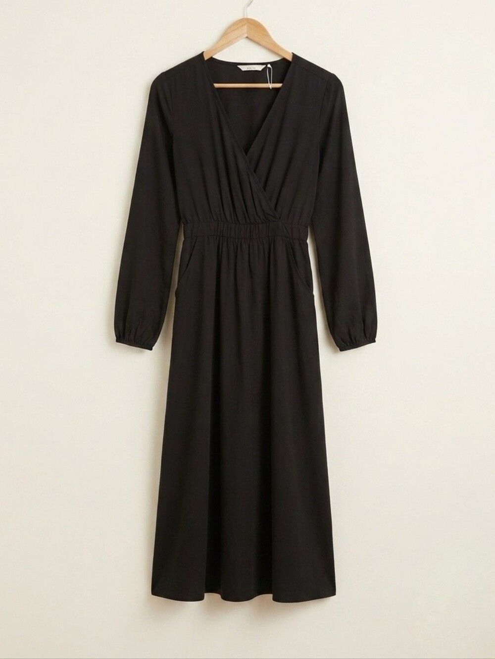 KorMei Black V-Neck Midi Dress Long Sleeve Gathered Waist Pockets Size M